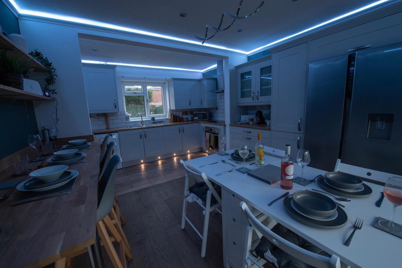 Emmadale Central Bridlington Sleeps 7-8 Exterior photo